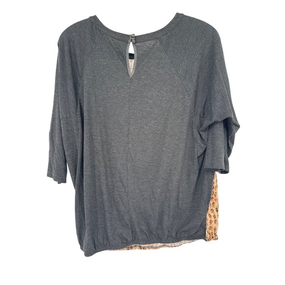 Ann Taylor Loft Womens size medium Raglan Sleeve Animal Print Top - Picture 2 of 4